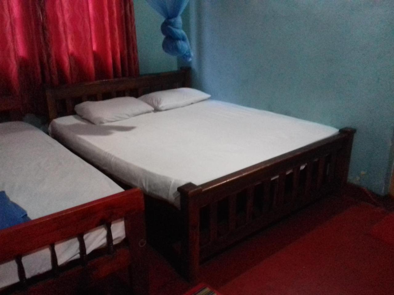 Thisal Guest House Полонарува Екстериор снимка